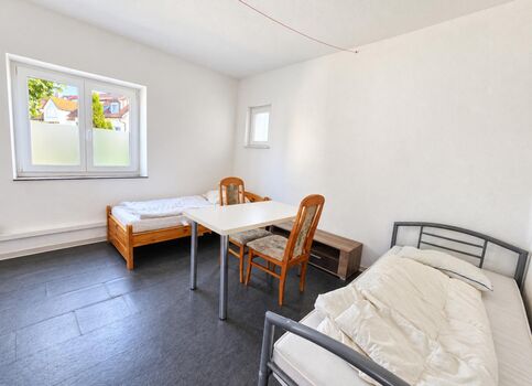 4 Betten in komplett möblierte Wohnung Picture 2