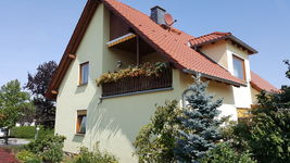 Wohnhaus mit Blick auf Ferienwohnung