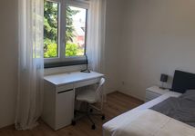 Wunderschöne möblierte Zimmer Bild 4