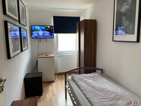 TOP Stuttgart Mitte: Einzelzimmer, Mehrbettzimmer, Wohnung für 2-7 Pers.