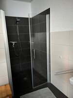 Große Dusche