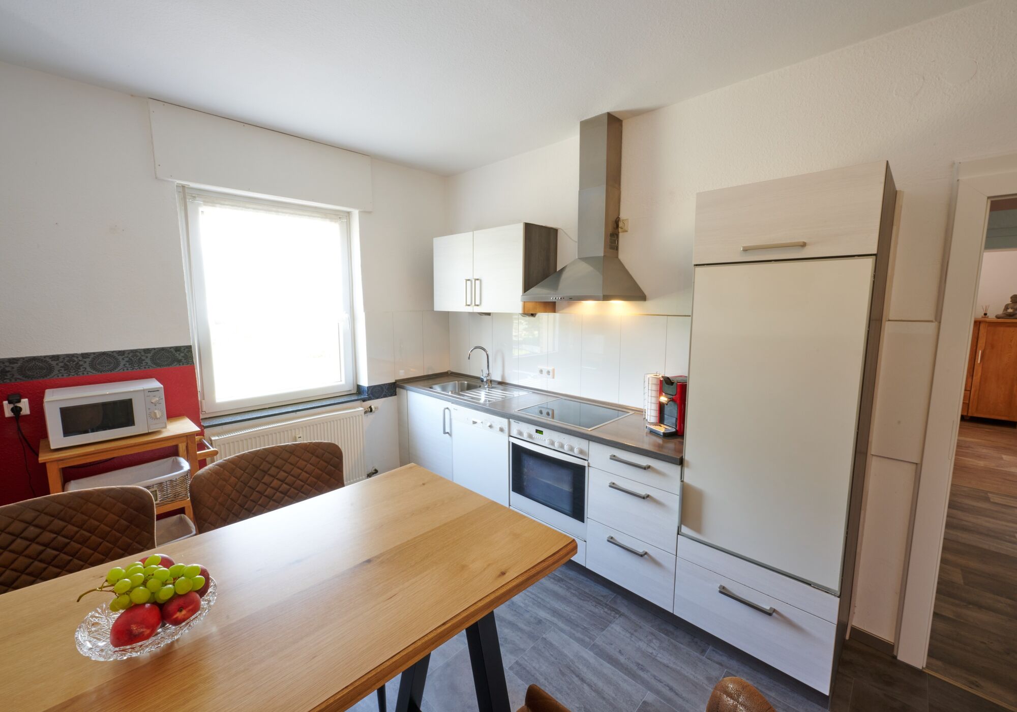 App. Asien, Afrika, Amerika u. Europa - Gemeinschaftsküche