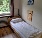 nur Einzelbetten mit Bettwäsche