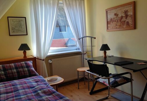 Kleines Schlafzimmer bei 3er Belegung
