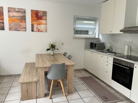 Monteurwohnung BFH | 4 Einzelbetten | Parkplatz