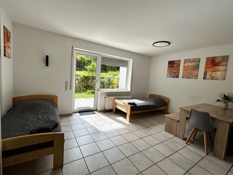 Monteurwohnung BFH | 4 Einzelbetten | Parkplatz Bild 4