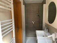 Bad im Doppelzimmer 