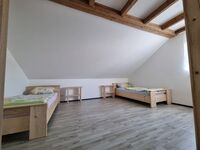 Bellenberg - Ferienhaus mit großem Garten Bild 3