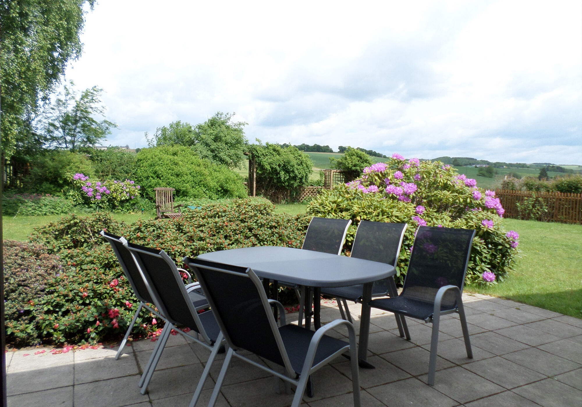 Terrasse mit Garten Haus Begonia