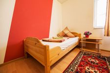 SIMPLE ROOMS, Krefeld Uerdingen, top gepflegt, positiv Bild 3