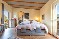 2 Personen Apartment Komplete Küche großes Badezimmer Bild 19