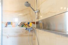 2 Personen Apartment Komplete Küche großes Badezimmer Bild 18