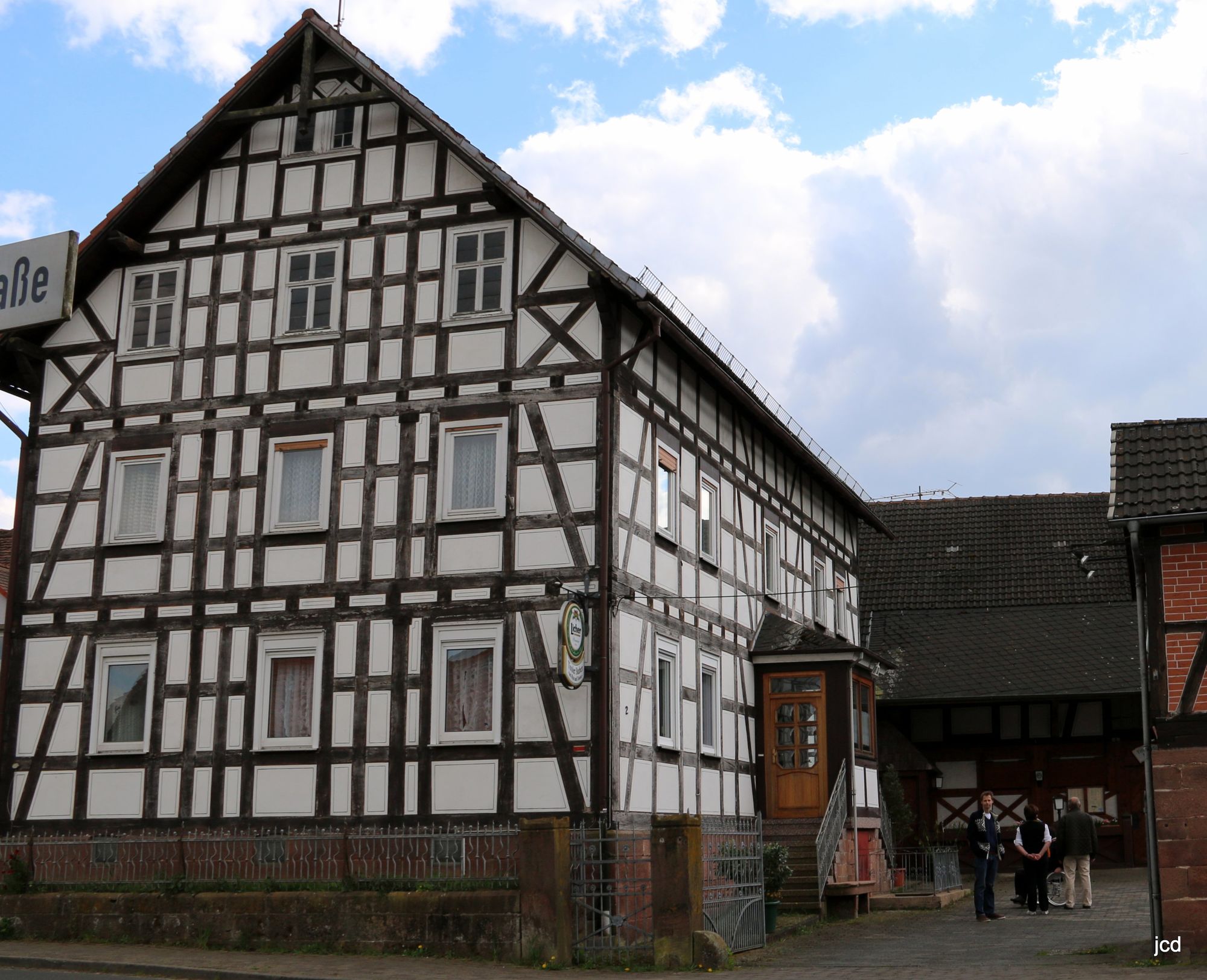 Haupthaus mit Restaurant